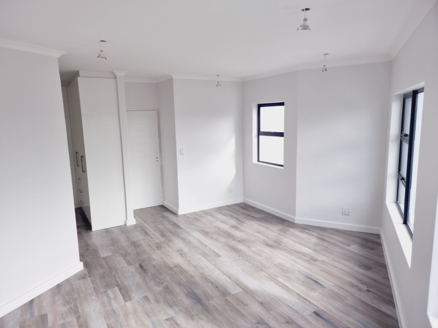 4 Bedroom Property for Sale in Sandown Western Cape